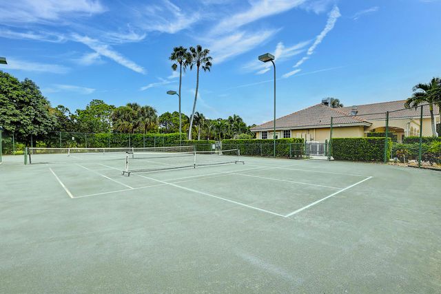 6532 SE Broadmoor Lane, Stuart, FL 34997