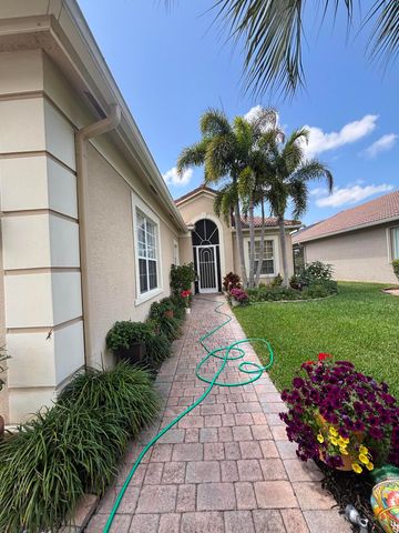 6532 SE Broadmoor Lane, Stuart, FL 34997