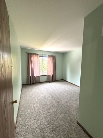 328 Barnaby Drive, Oswego, IL 60543