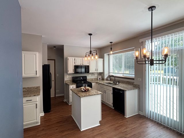 328 Barnaby Drive, Oswego, IL 60543