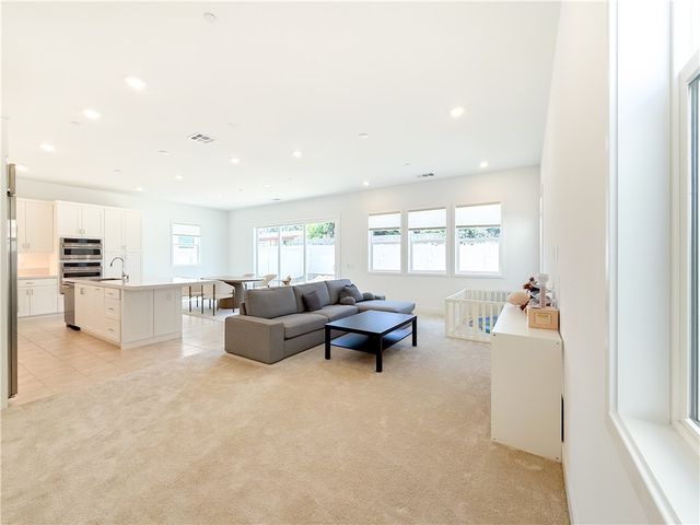 1233 Jurupa Dr, Hacienda Heights, CA 91745