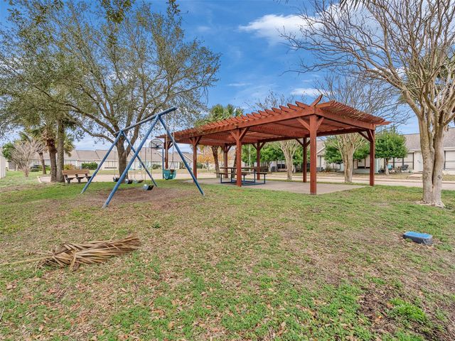 10109 Schaper Road, Galveston, TX 77554