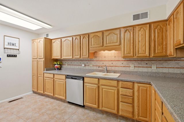 3308 Esplanade Circle SE, Rio Rancho, NM 87124