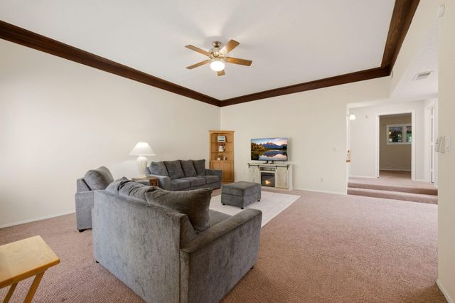 3308 Esplanade Circle SE, Rio Rancho, NM 87124