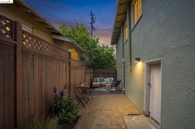 1655 E 38th Street, Oakland, CA 94602