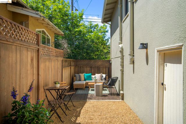 1655 E 38th Street, Oakland, CA 94602