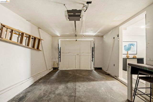 1655 E 38th Street, Oakland, CA 94602