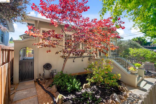 1655 E 38th Street, Oakland, CA 94602