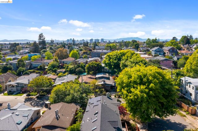 1655 E 38th Street, Oakland, CA 94602