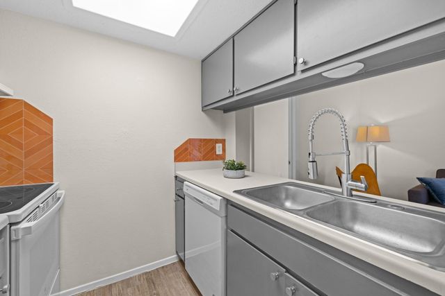 9079 Jollyville RD 301, Austin, TX 78759
