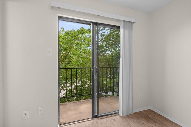 9079 Jollyville RD 301, Austin, TX 78759