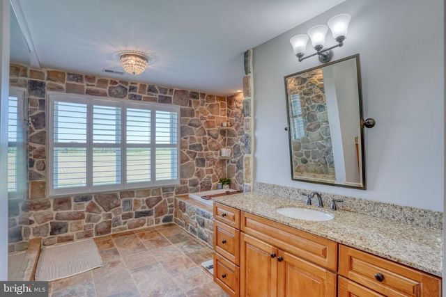 465 POND NECK RD, Earleville, MD 21919