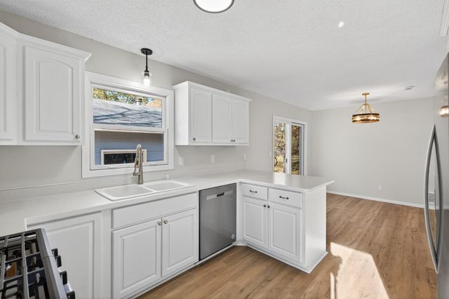 11201 Maryland Avenue N, Champlin, MN 55316