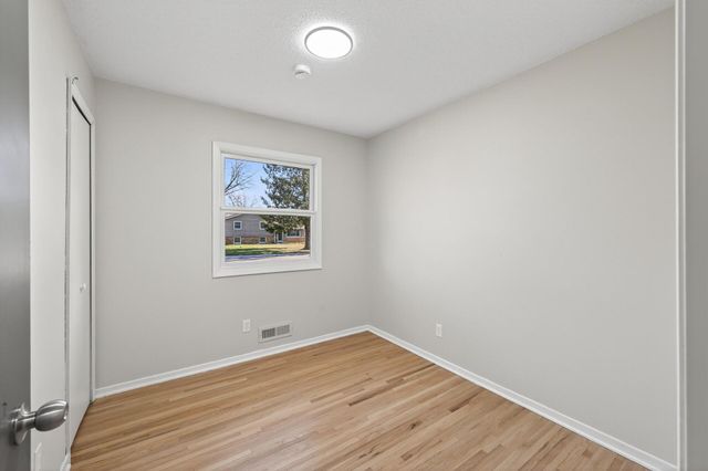 11201 Maryland Avenue N, Champlin, MN 55316