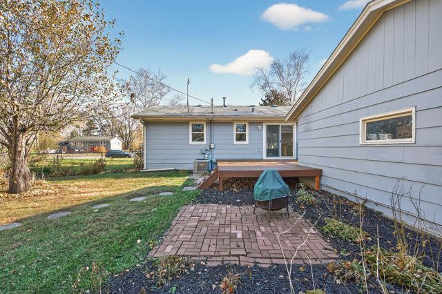 11201 Maryland Avenue N, Champlin, MN 55316