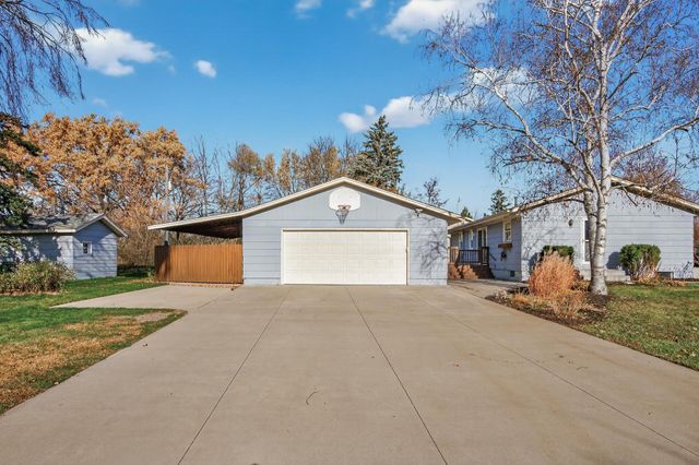 11201 Maryland Avenue N, Champlin, MN 55316