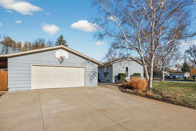 11201 Maryland Avenue N, Champlin, MN 55316