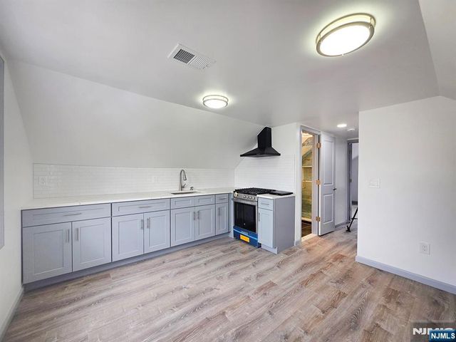 170 Sunset Avenue, North Arlington, NJ 07031