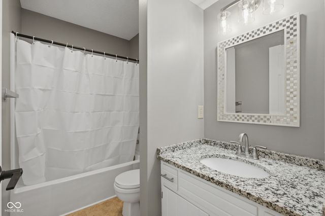 210 Ironwood, Noblesville, IN 46062