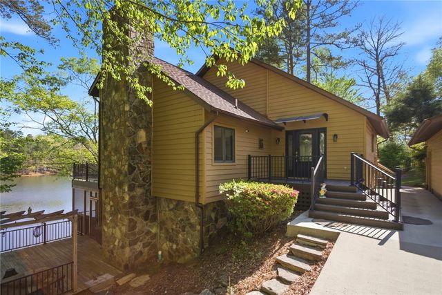 120 Farris Sandra Drive, West Union, SC 29696