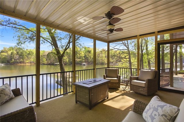 120 Farris Sandra Drive, West Union, SC 29696