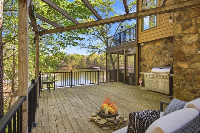 120 Farris Sandra Drive, West Union, SC 29696