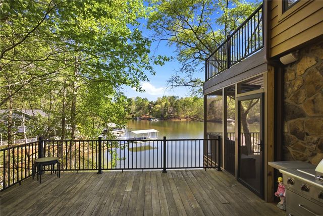 120 Farris Sandra Drive, West Union, SC 29696