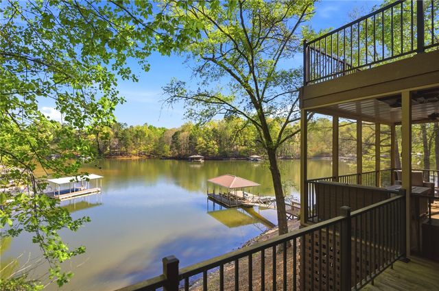 120 Farris Sandra Drive, West Union, SC 29696