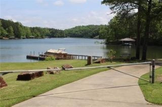 120 Farris Sandra Drive, West Union, SC 29696