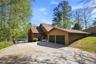120 Farris Sandra Drive, West Union, SC 29696