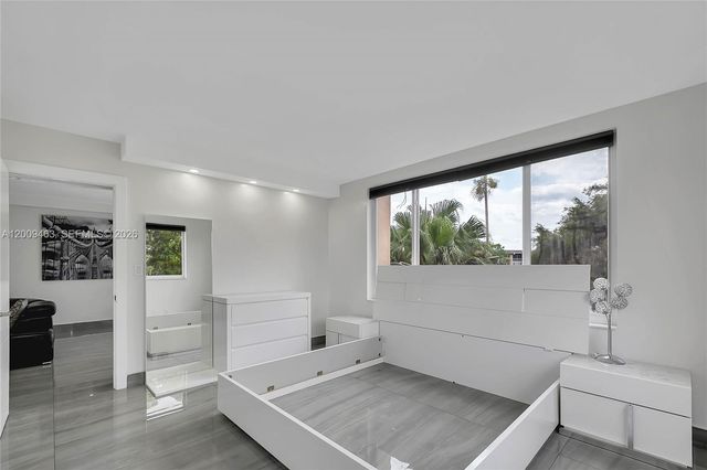 5260 NW 11th St 201, Plantation, FL 33313