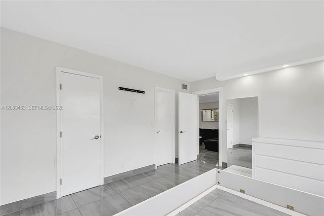 5260 NW 11th St 201, Plantation, FL 33313