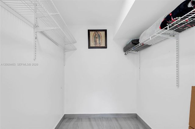 5260 NW 11th St 201, Plantation, FL 33313