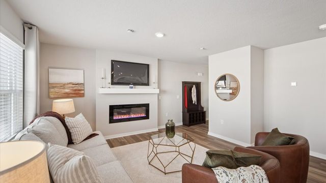 590 N Kimberlite Street, Tiffin, IA 52340