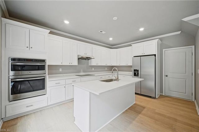 14160 Booker T DR, Carrollton, VA 23314