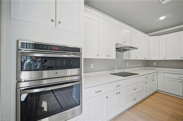 14160 Booker T DR, Carrollton, VA 23314