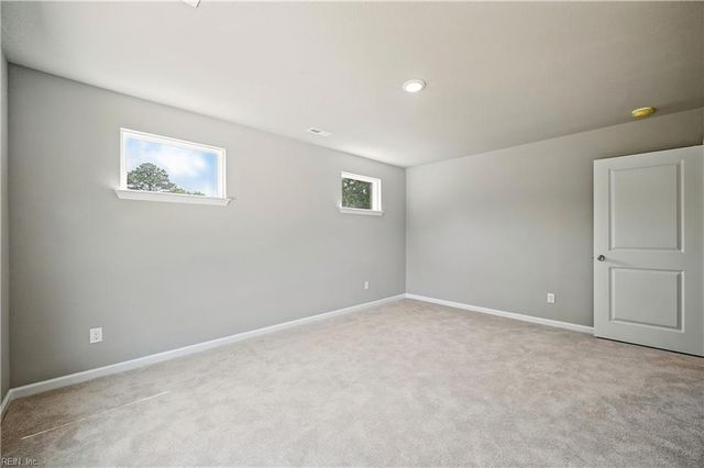 14160 Booker T DR, Carrollton, VA 23314