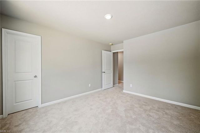 14160 Booker T DR, Carrollton, VA 23314