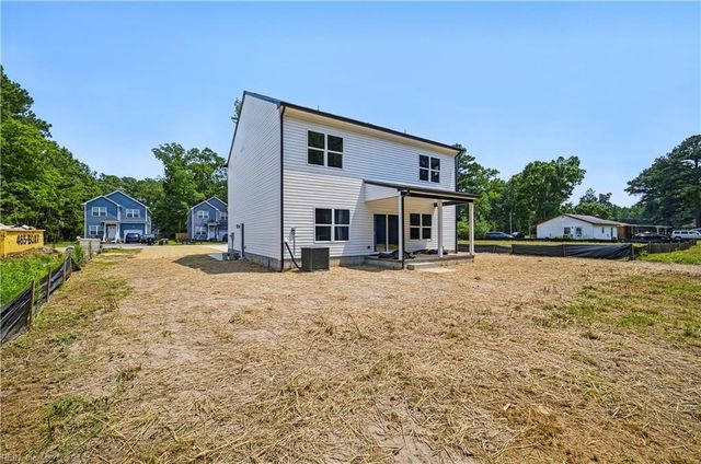 14160 Booker T DR, Carrollton, VA 23314