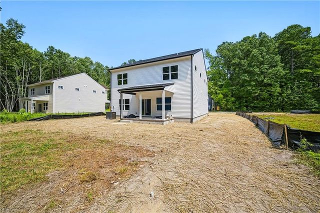 14160 Booker T DR, Carrollton, VA 23314