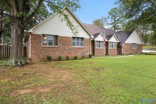 1110 Way Thru The Woods SW, Decatur, AL 35603