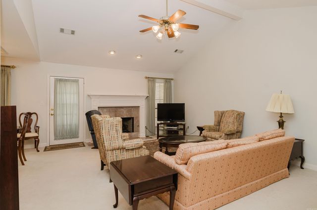 7 Patton Drive, Maumelle, AR 72113