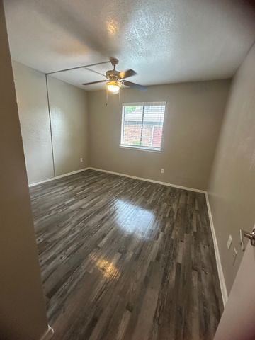 1122 Millview Drive 203, Arlington, TX 76012