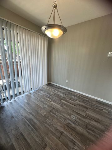 1122 Millview Drive 203, Arlington, TX 76012