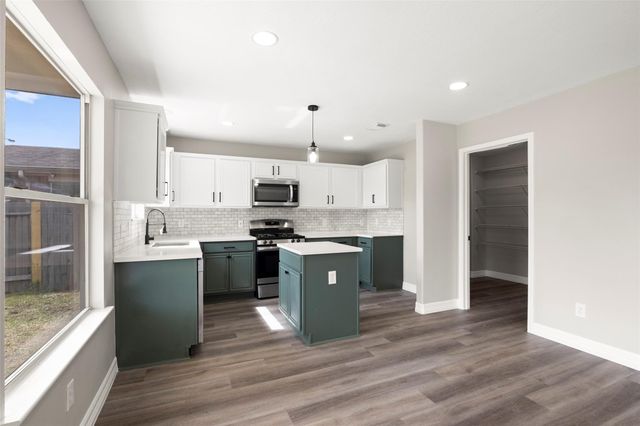 2406 Pinpoint Drive, Spring, TX 77373