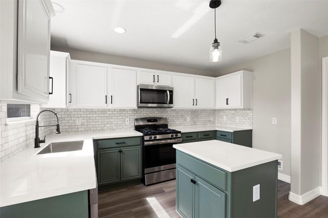 2406 Pinpoint Drive, Spring, TX 77373