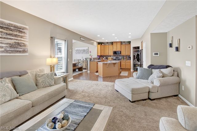 7326 Quails Nest Lane, North Ridgeville, OH 44039