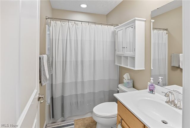 7326 Quails Nest Lane, North Ridgeville, OH 44039
