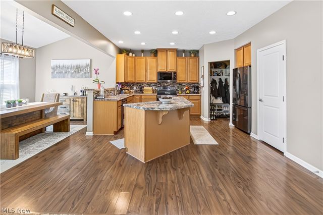 7326 Quails Nest Lane, North Ridgeville, OH 44039