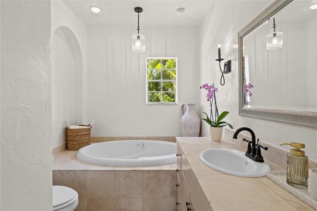 7810 SENRAB DRIVE, Bradenton, FL 34209